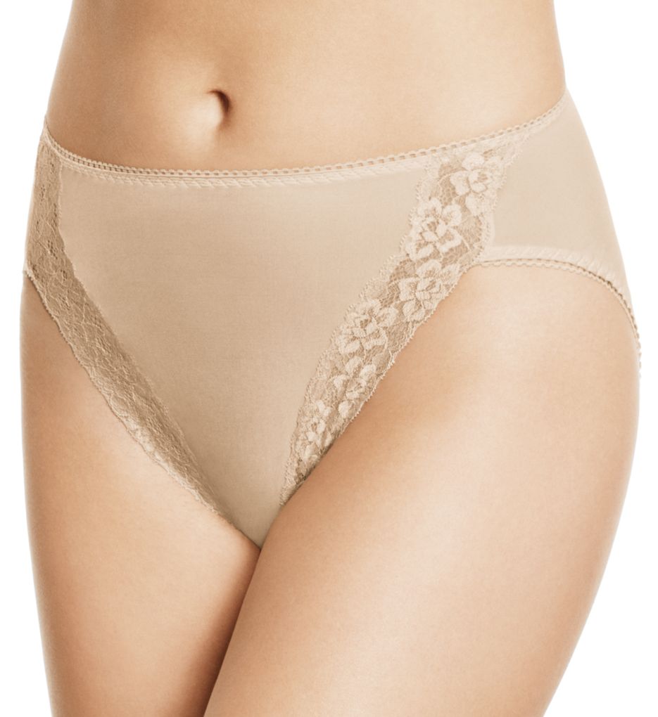 Wacoal Hi-Cut Lace Trim Brief 89371